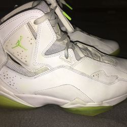 Jordan true white-volt ice 👟