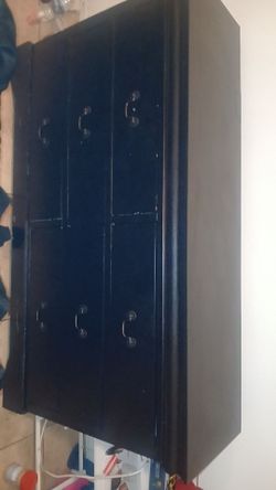 Dresser