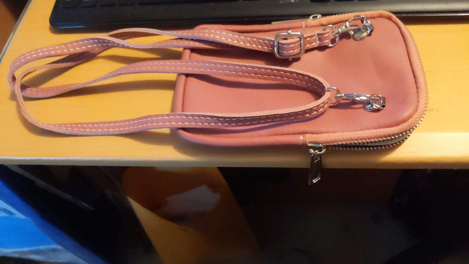 Vera Pellet small cross body bag