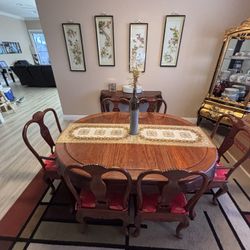 Dining Table and 6 Chairs