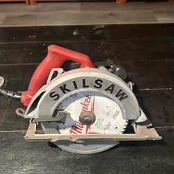 Skil Saw Great Condition New Blade 71/4 $35