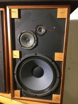 Electro voice e-v sixteen loudspeakers