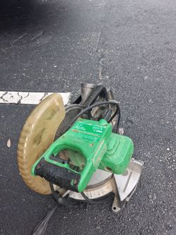 Compact saw