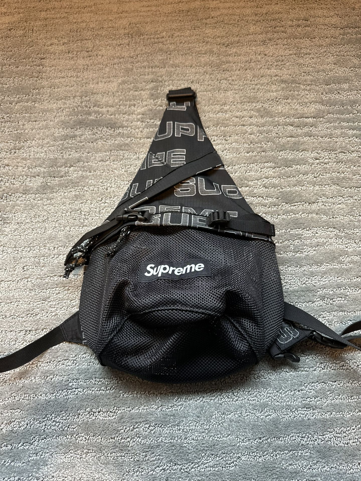 Supreme Sling Bag Bag (FW21)