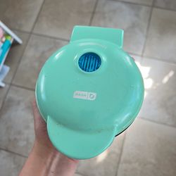 Dash Mini Waffle Maker