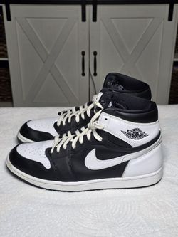 Air Jordan 1 Retro OG High Black White 2.0