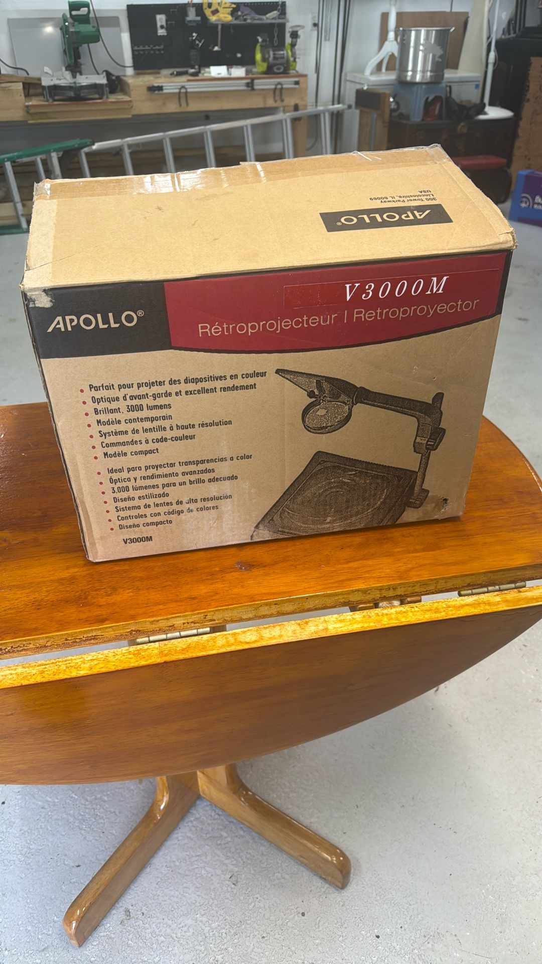 V3000m Overhead Projector