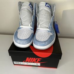 AIR JORDAN 1 OG HYPER ROYAL DS NEW SIZE 8.5
