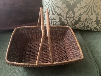 Wicker, Rattan, Basket Two Hinged Handles. Nice Detail. For Buns, Easter, Fall Decor’, Halloween - Little Red Riding Hood Costume, Hand Towels Storage