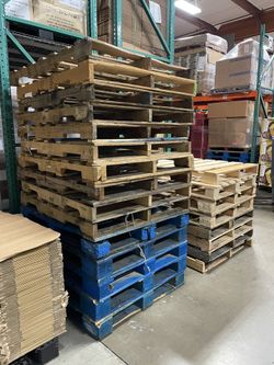 40x48 4 way wood pallets