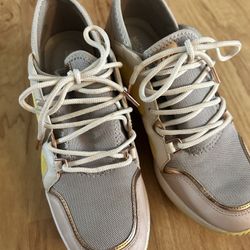 Michael Kors Sneakers Size 7
