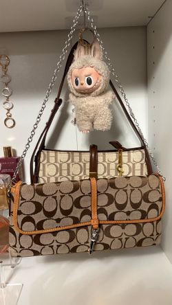 Coach Hamptons Demi Clip Shoulder Bag (style number 6348)