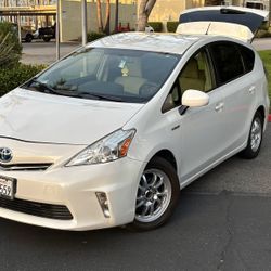 2014 Toyota Prius V