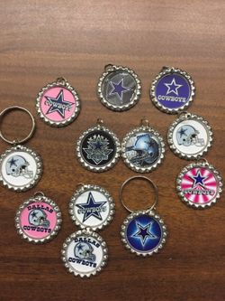 Dallas Cowboys keychain or necklaces