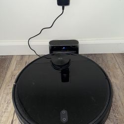 Wyze Robot Vacuum with Charging Dock