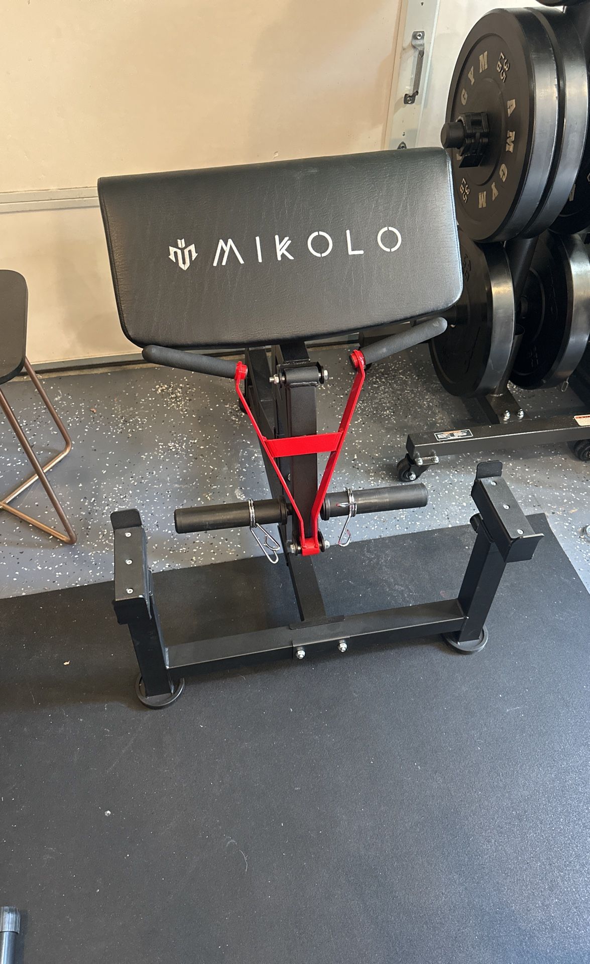 Mikolo Bench Curl Machine. Like New Barely Used. Home Gym Workout Equipment.