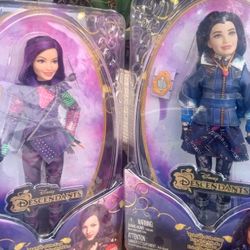 DISNEY DESCENDANTS 2 ISLE OF THE LOST DOLLS