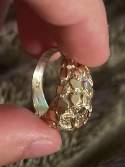 10k GOLD nugget Mercedes-Benz ring