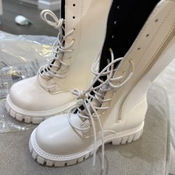 Huntrix White Boots