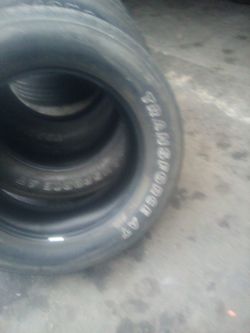 20 Inch LT TIRES 285 60 18 AND RIMS SETS COME SEE FRST CM FRST GET COME SEE BOMES FELIX TIRESHOP