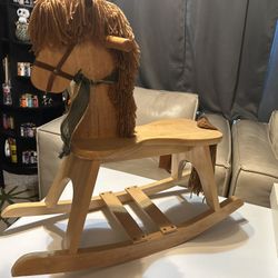 Rocking horse vantage
