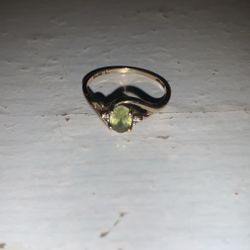 Gold Emerald Ring 