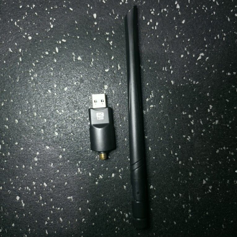 USB WiFi Adapter Ready To Go 5GHZ and 2.4Ghz DUAL Band