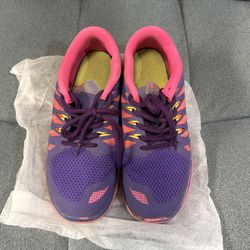 Nike free 5.5