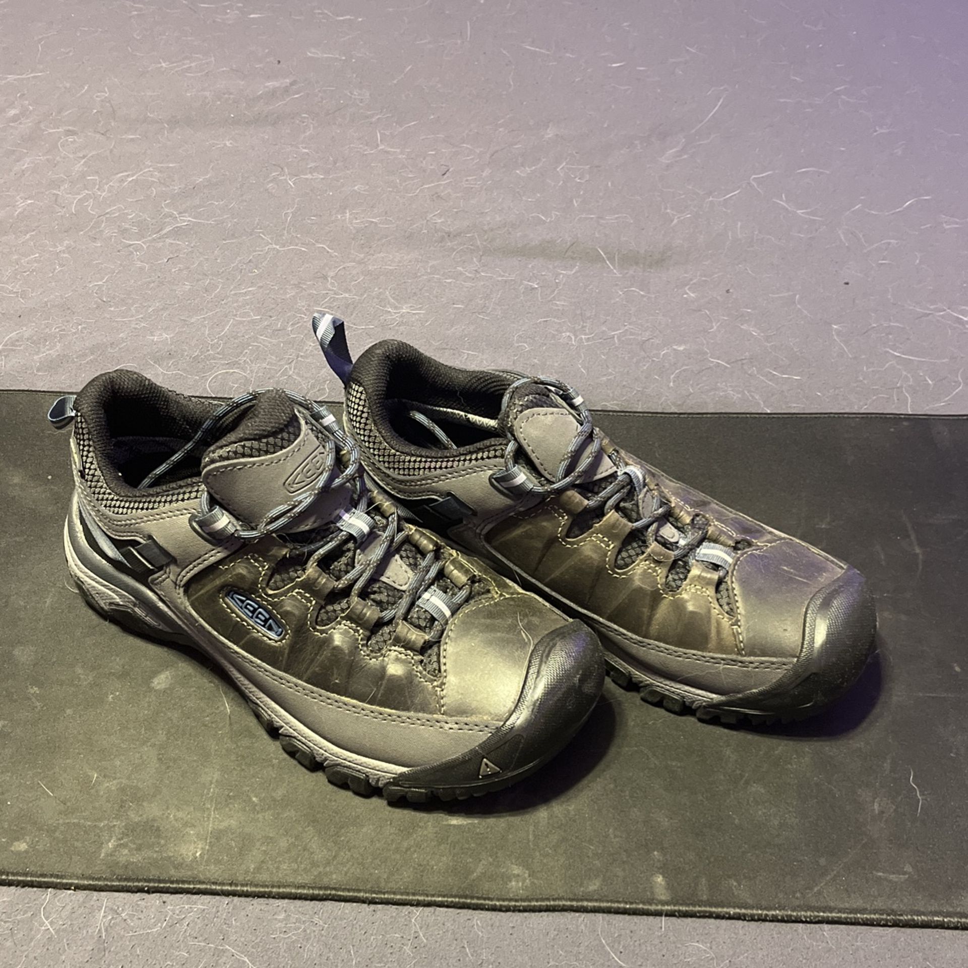 Hiking Shoes size 7