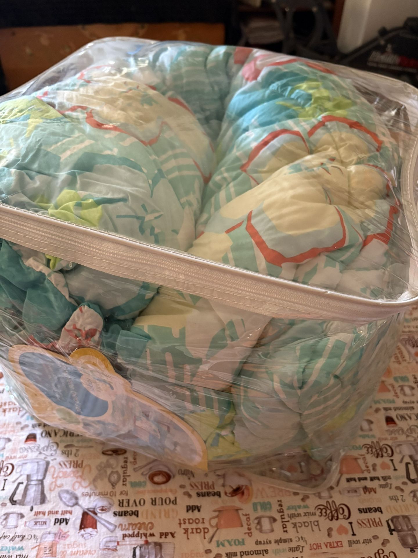 Full Size Comforter W/2shams $10