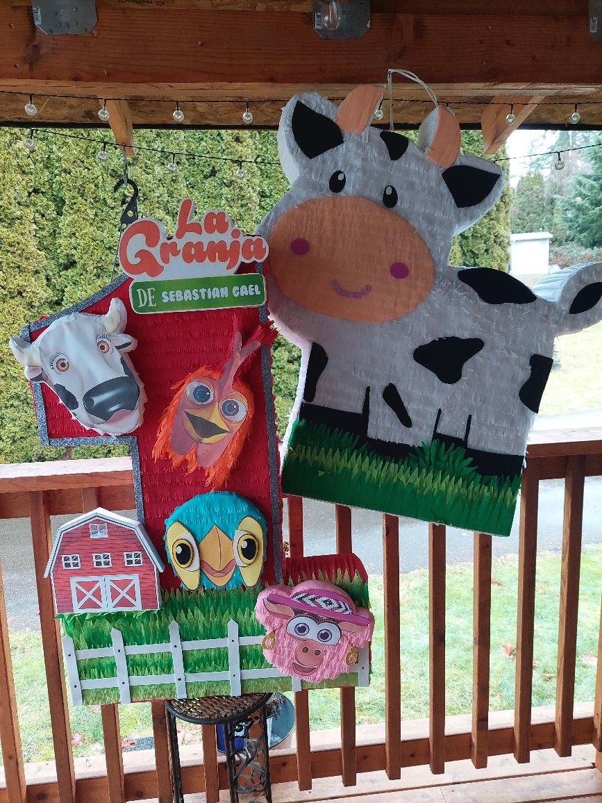 Piñata Granja De Zenon