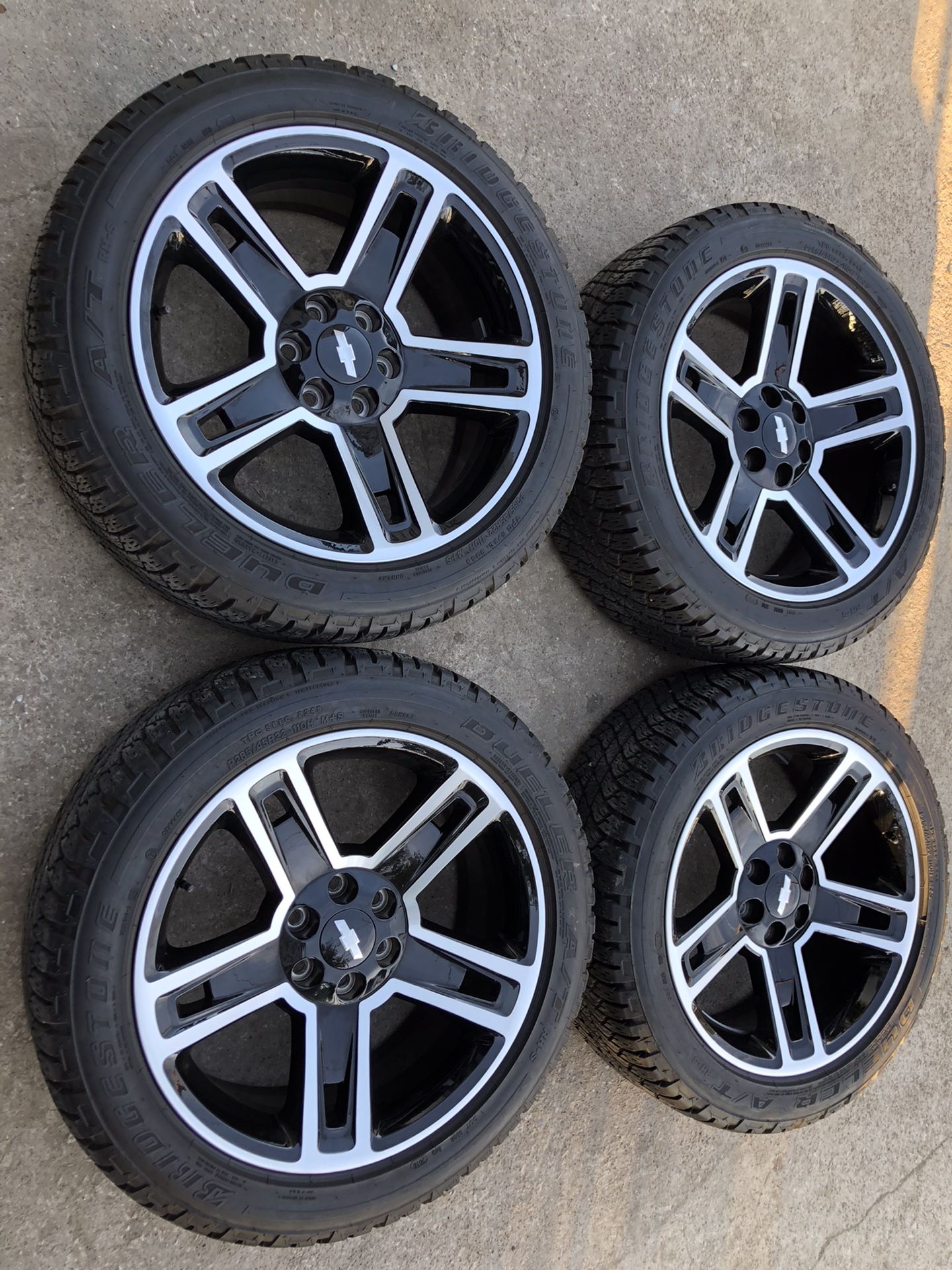 22” Chevy GMC Carbon Rims and Tires 22 Chevrolet black wheels 22s rines y Llantas 2018 Silverado 2017 Tahoe 2016 GMC 2015 Sierra 2014 Yukon suburban