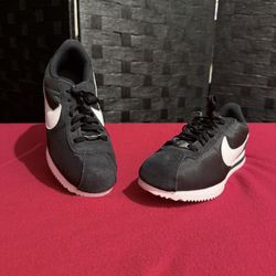 Nike Cortez Nylon Black - Women’s 9