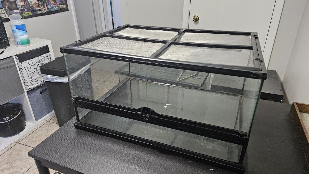 Snake Tank