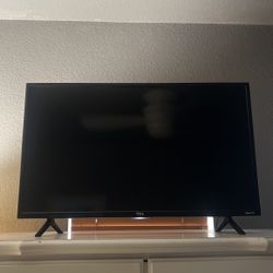 32 Inch TCL ROKU 4K