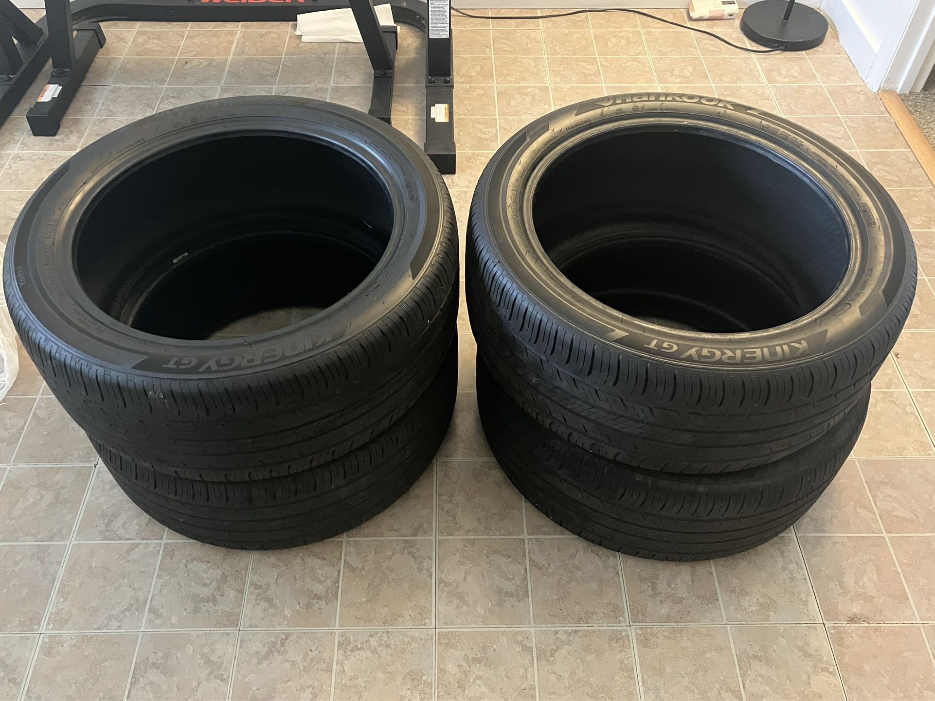 235/45/18 Hankook Kinergy GT All Season Tires (4)