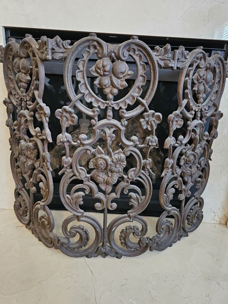 $150.00 - Antique Decorative Fireplace Screen, Gorgeous Roses Design Accents!  3 panels/Heavy Aluminum/Original Color!  Rare Find!