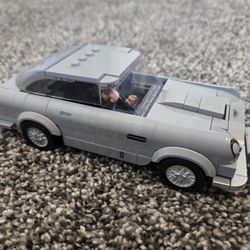 Lego James Bond 007 Aston Martin w/Minifigure