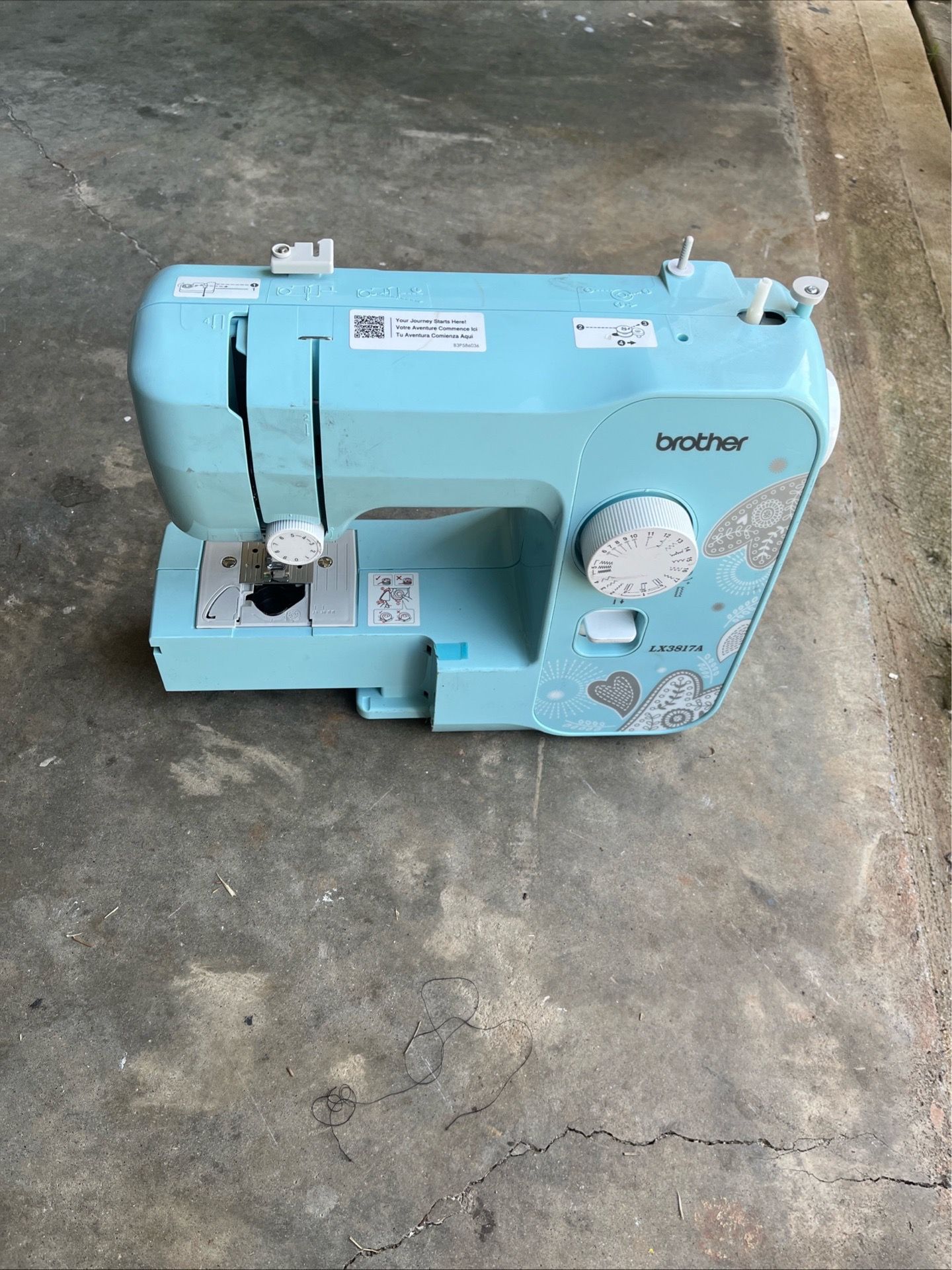 Brother LX3817A 17-Stitch Portable Full-Size Mechanical Sewing Machine, Aqua