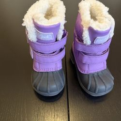 5T Girls Cat & Jack Snow Boots