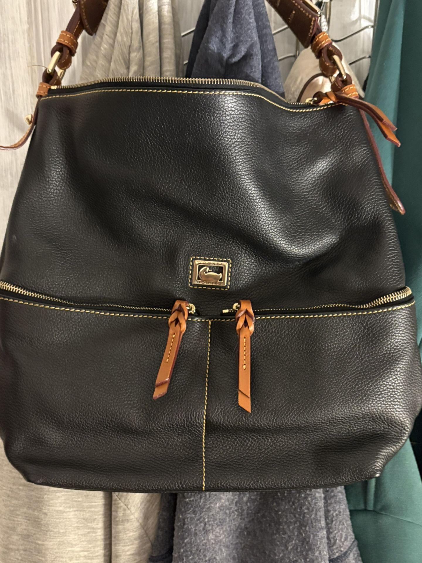 Dooney & Bourke Dillen Medium Pocket Sac handbag in black pebble leather