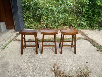 Set of 3 Wooden Saddle Seat Bar Stools