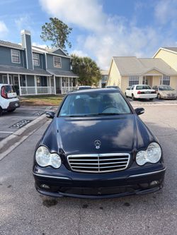 2005 Mercedes-Benz C230 Kompressor Clean Title Excellent Condition