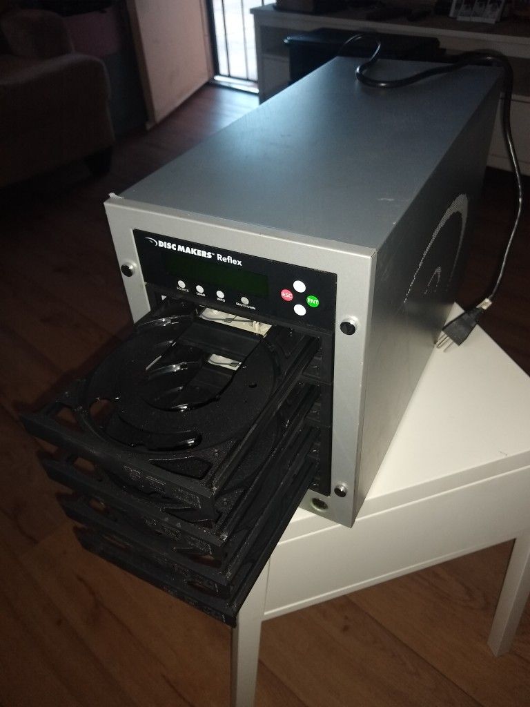 Disc Maker Reflex 4 LightScribe CD/DVDRW Duplicator