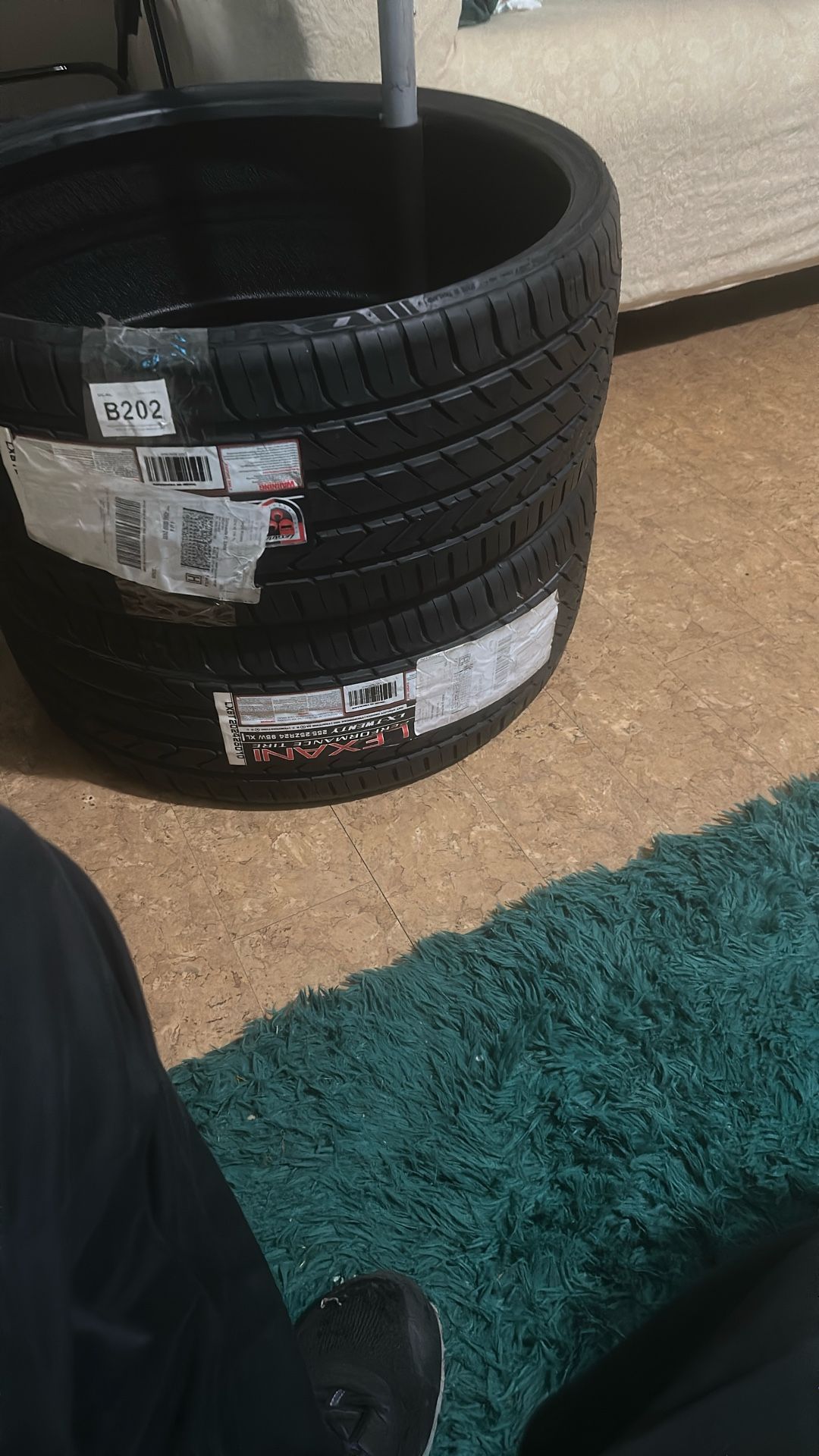 Lexani 24 Tires