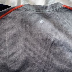 Lululemon For Men’s Sizes .. Small And Médium 