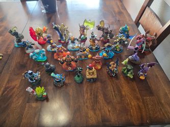 Skylanders Figures Large Lot Collection