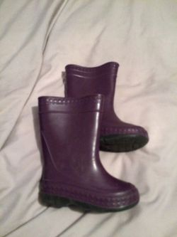 Size 8 toddler purple rain boots