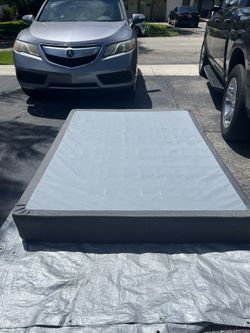 Like New Ethan Allen Headboard