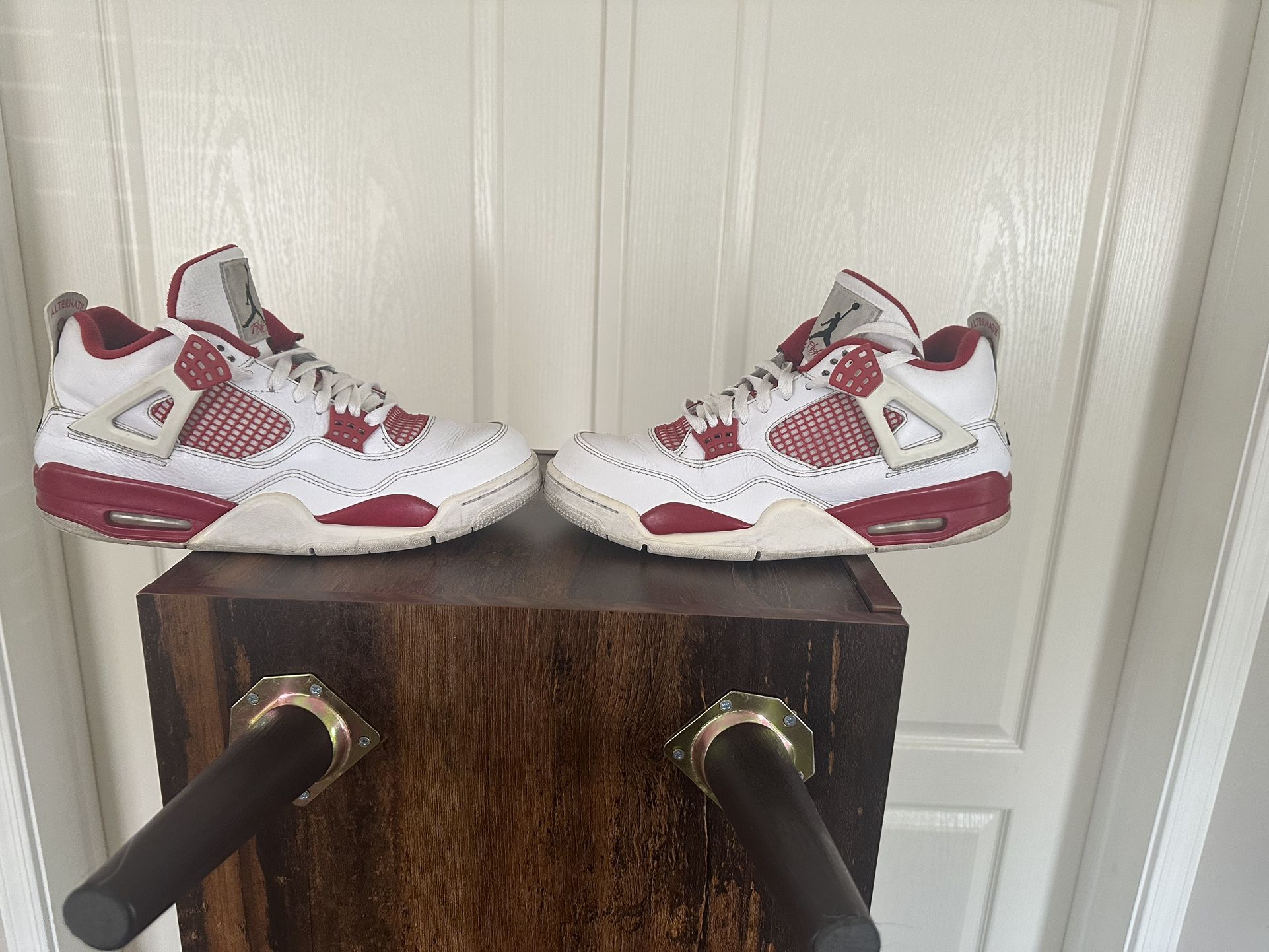 Jordan Retro 4 Alternate 10.5 Clean